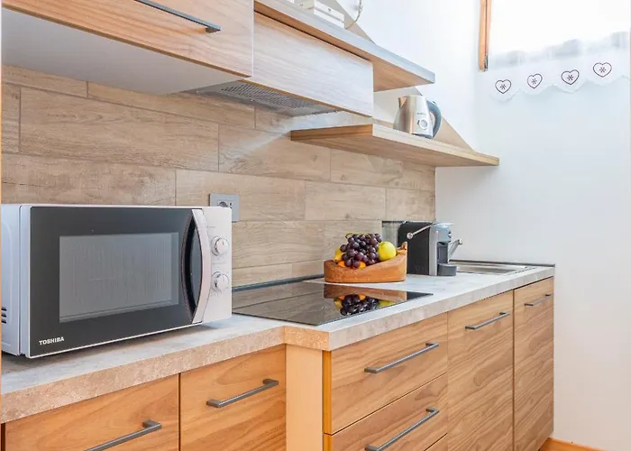 La Apartment *